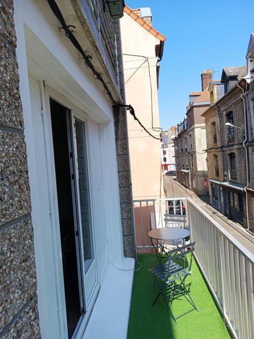 Character Family Apartment Dieppe Exterior photo